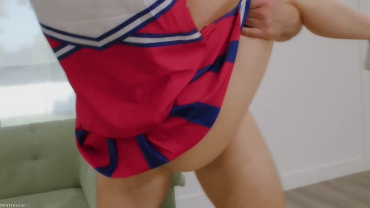 Katie Kus Flexy H Fucks In Full Splits