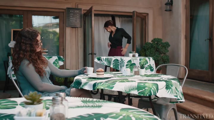 [Transfixed] Emma Rose & Leana Lovings – Serendipity Cafe (06 10 2024)